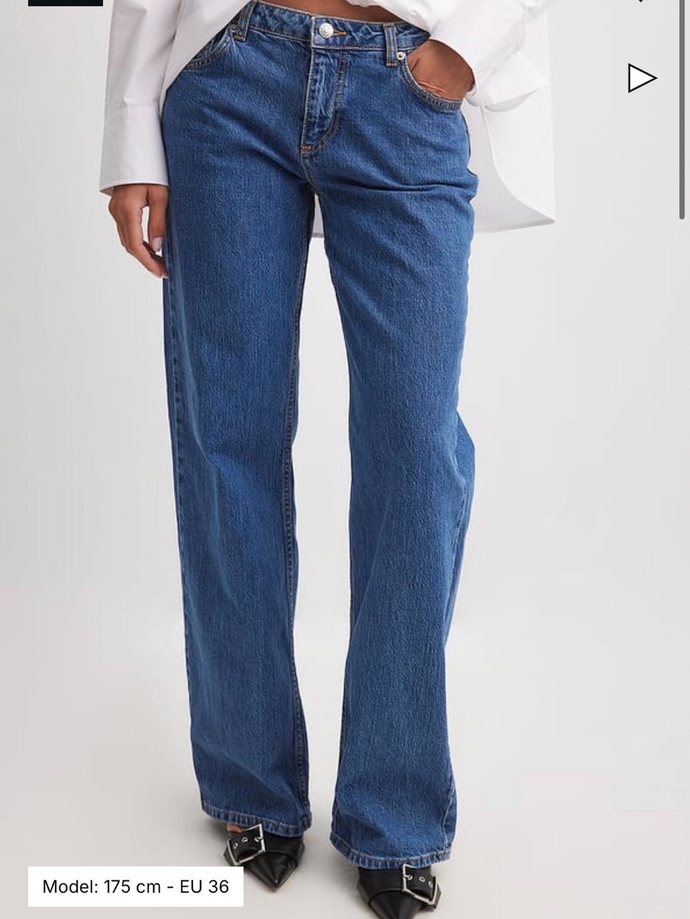 Low Rise Women's Straight Leg Jeans